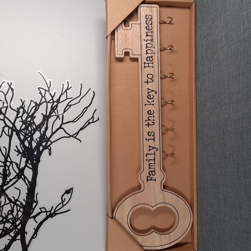 Wall Plaque Key Shaped Keys Organizer Rack Hook Wood Metal Family Happiness